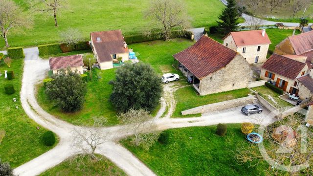 maison à vendre - 13 pièces - 223.9 m2 - MARCILLAC ST QUENTIN - 24 - AQUITAINE - Century 21 Patrimoine 24